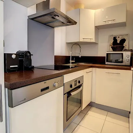 1 Bedroom Notre Dame
